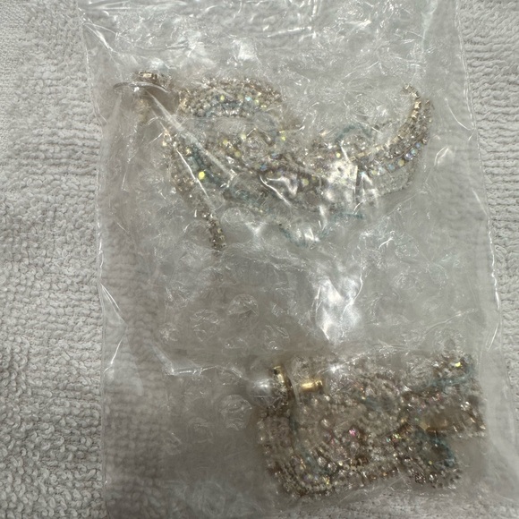 Matilda Jane Good Hart Earrings, New in Original Packaging - Picture 3 of 5